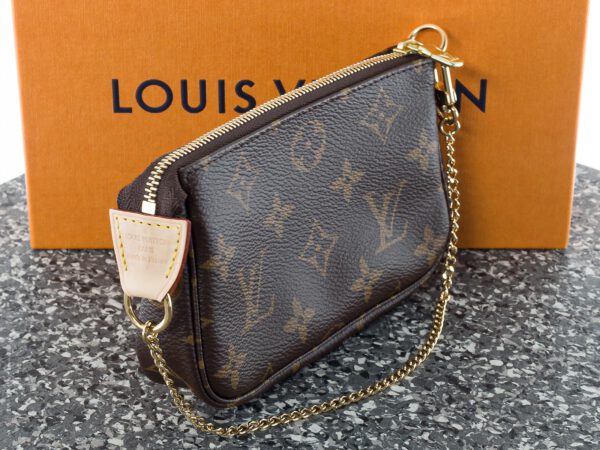 ⁣
Louis Vuitton Tasche - Mini Pochette – Bild 3